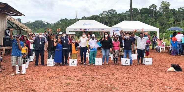 Nacionalidades indígenas de Orellana reciben kits de alimentos