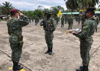 Ceremonia de la clausura del LIII curso de tigre, en Brigada de Selva Napo