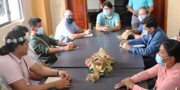 En reuniones analizan definir acuerdos para que habitantes locales tengan oportundiad de trabajar, tal como consta en la Ley Amazónica.