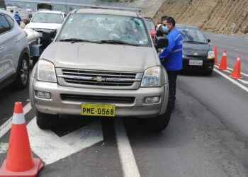 Durante el feriado, Contraloría verifica en vías y peajes del país el buen uso de los vehículos oficiales