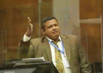 Asambleístas acusados de corrupción por Guillermo Lasso se defienden