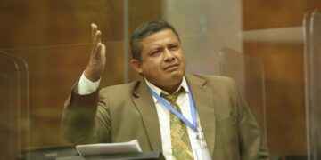 Asambleístas acusados de corrupción por Guillermo Lasso se defienden