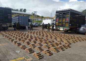 Militares incautaron 1, 7 toneladas de cocaína