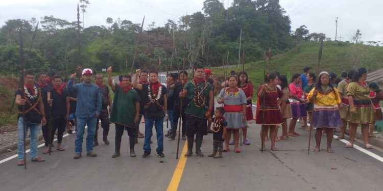 Nacionalidad Ai´Cofán exige transparencia a Petroecuador