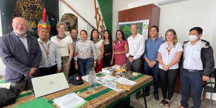 Embajador de Francia, Frederic Desagneaux, testificó lanzamiento de proyecto Chakra en Arajuno