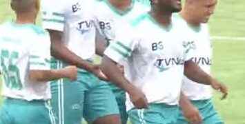 celebración del gol en el minuto 42