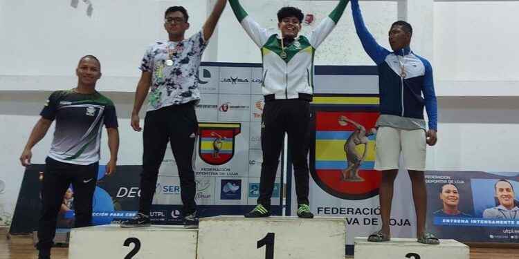 Juver Baño, ganó su medalla de oro en la categoría de 87 kilogramos.