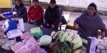 Nuevas ferias de mujeres en parroquia Santa Bárbara