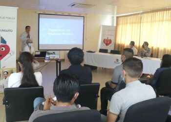 Conocer la realidad del sistema de salud es el primer paso de los médicos pasantes.