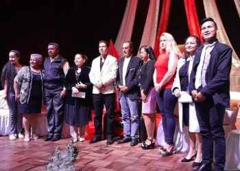 Escritores de Pastaza rindieron homenaje a la Casa de la Cultura