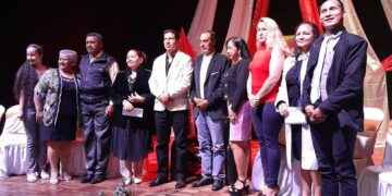 Escritores de Pastaza rindieron homenaje a la Casa de la Cultura