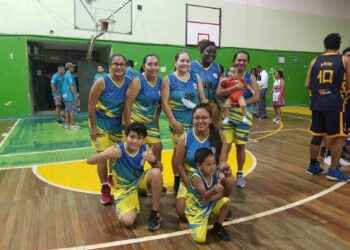 Damas entusiasmadas por la oportunidad que tienen de competir