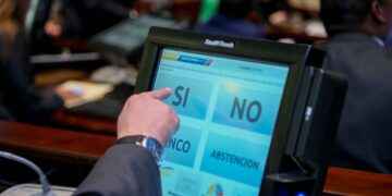 En una sola ocasión del período legislativo pueden pedir la salida de un Jefe de Estado.