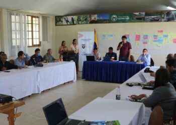 Autoridades monitorean el avance de la erosión que ocasiona el río Coca.