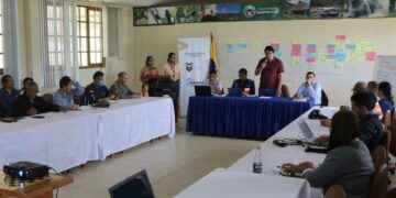 Autoridades monitorean el avance de la erosión que ocasiona el río Coca.