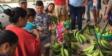 Productos de la zona fueron vendidas a los propios consumidores.
