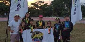 Entusiasmo de los patinadores luego de su positiva participación en Lago Agrio