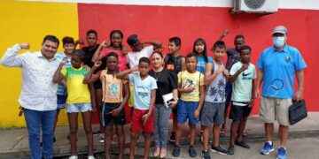 Con expectativa los jóvenes se alistan para conocer nuevas experiencias en la ciudad de Quito.