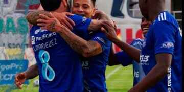 El 5 a 0 de Emelec sobre Río Aguarico demuestra la superioridad futbolística del equipo visitante.