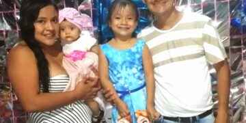 Byron Ponce se caracteriza por interpretar música nacional.