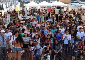 Masiva concurrencia de turistas locales y nacionales a la Feria en Napo.