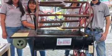 Estudiantes expusieron proyectos innovadores en Feria de Ciencia y Tecnología