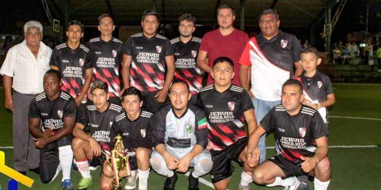 Club Santa Clara logró imponerse a Rey de Oriente y ganó el torneo.