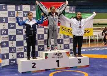 Idris Pantoja en 61 kg. alcanzó bronce (tercer lugar) orgullosa levantó la bandera de Sucumbíos.