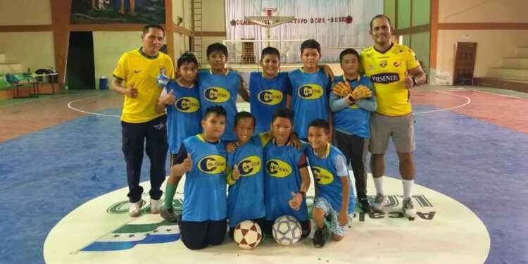 Cebollitas, un equipo de niños con sueños de alcanzar el éxito.