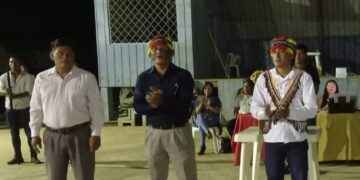 Derecha) Wakiach Kuja, presidente de la NAE hasta el año 2025