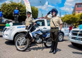 SUCUMBIOS: Vehiculos y equipos para la Policìa Nacional y ECU 911