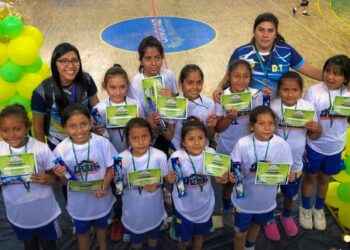 La U-10 de baloncesto triunfó en Cayambe