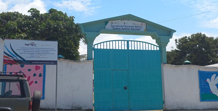 SUCUMBÍOS: Escuela Santos Avelino Sánchez cumplió 20 años educando a la niñez