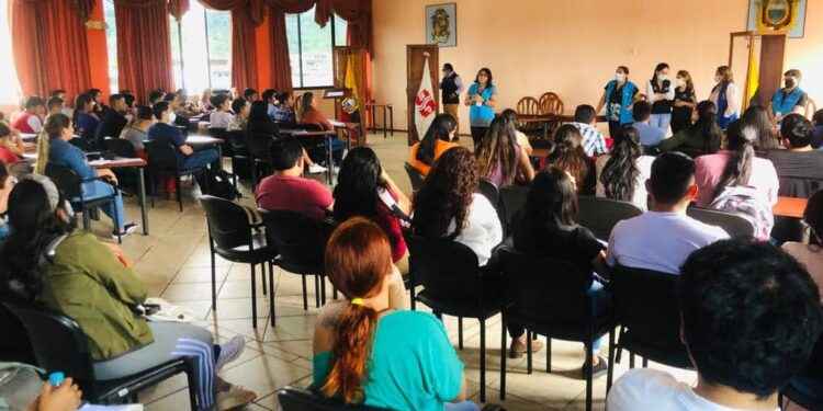 PASTAZA – Llegaron 112 nuevos profesionales médicos que van a su año rural