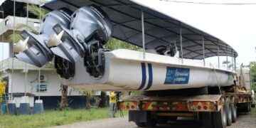 SUCUMBIOS: Playas de Cuyabeno recibió canoa de fibra debidamente equipada