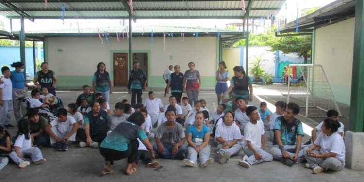 EDUCACIÓN: SUCUMBÍOS – UNIDAD EDUCATIVA PARA NIÑOS 3 DE DICIEMBRE BUSCA CONCRETAR PROYECTOS