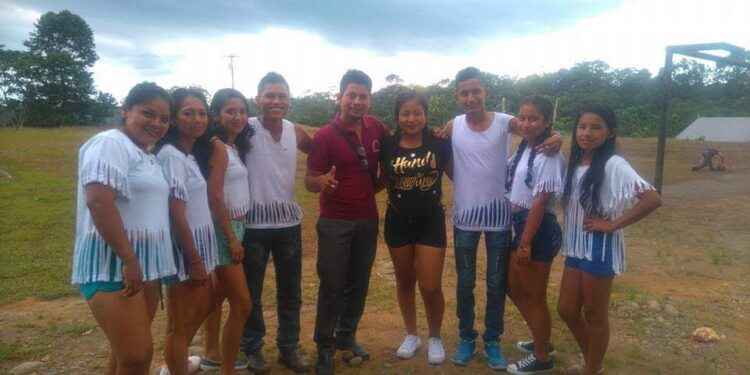 EMPRENDIMIENTOS: JÓVENES DE ORELLANA IMPULSAN SUS PROYECTOS CON EL APOYO DE EDGAR ELIZALDE.