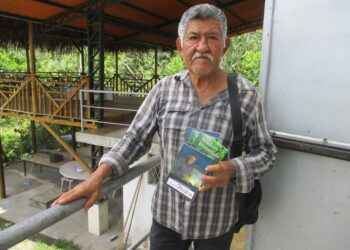 Luis Gutiérrez, poeta y creador de himnos