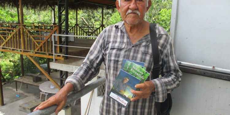 Luis Gutiérrez, poeta y creador de himnos