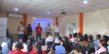 Ministerio de Educación socializó la confección de kits escolares