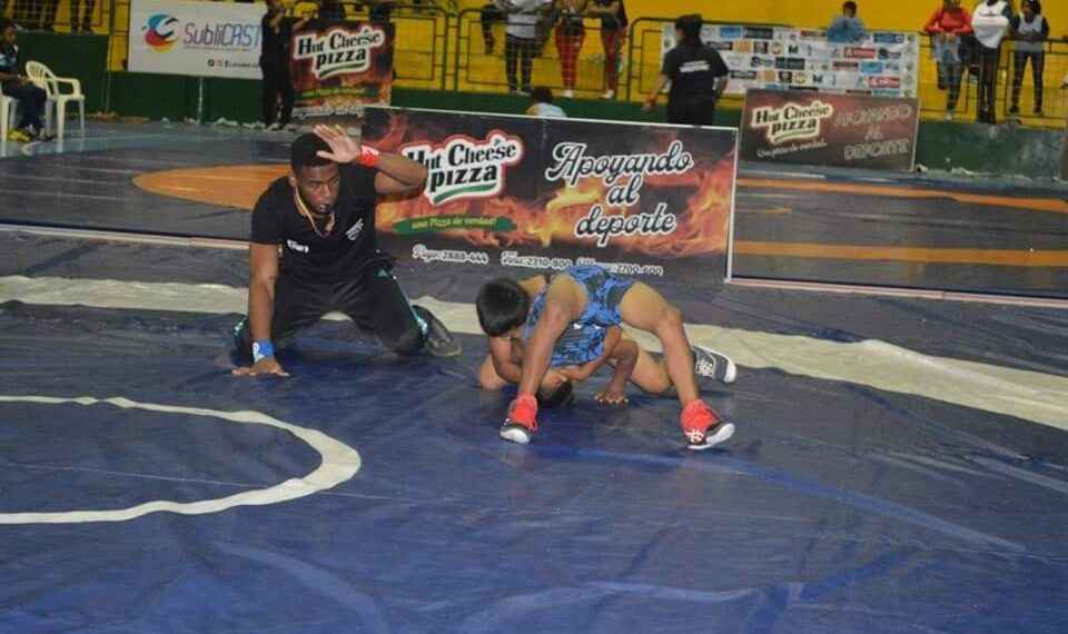 Selección de lucha Olímpica a Campeonato Nacional en la Provincia de Zamora Chinchipe, en la Categoría Menores.