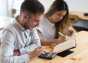 Millennials y centennials, las generaciones con más preocupaciones financieras