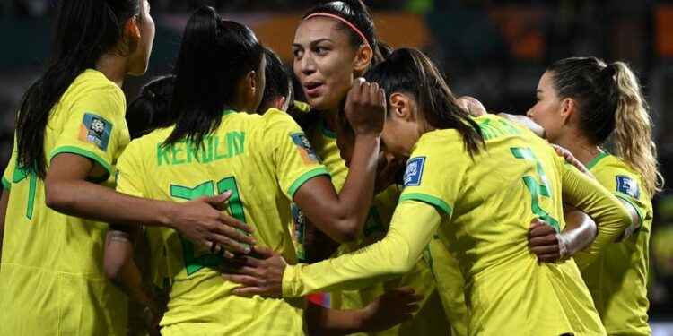 Brasil festeja uno de los tantos convertidos