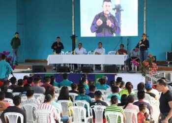 Asfaltarán desde el recinto Amazonas hasta La Unión