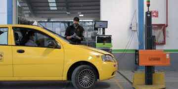 ¿Cómo desbloquear un vehículo dado de baja por falta de matriculación?