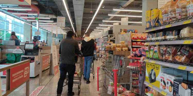 Presidente Daniel Noboa reforma el Impuesto al Valor Agregado IVA.