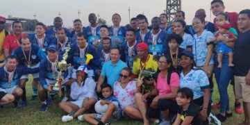 La Bomba Juslex alza su primer título en el 2024.