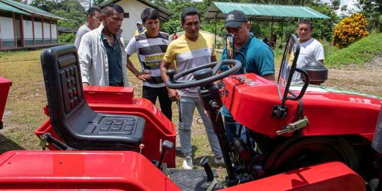 Impulso agrícola en Playas de Cuyabeno con el apoyo de la Prefectura.