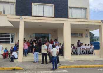 Moradores de la Av. Quito solicitan el servicio de la Cooperativa de Transporte Urbano El Puma llegue hasta el km 20.