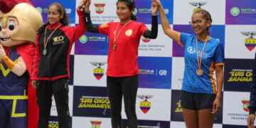 La marchista Karla Jaramillo gano medalla de bronce en el Nacional de Marcha.